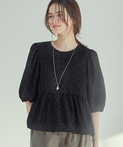 【1回のみ着用/美品】カットジャカードジゴスリーブブラウス 美品 ♡ カットジャカードジゴスリーブブラウス ♡ Stola