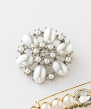 パール ブローチ