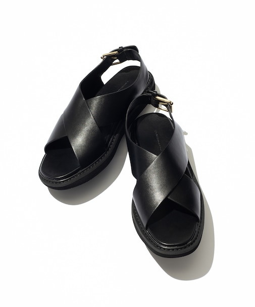 【Oggi8月号掲載】クロス サンダル