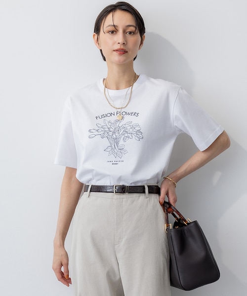 新品タグ付＊SENSOUNICO センソユニコ 刺繍フラワー Tシャツ グリーン 新品タグ付＊SENSOUNICO センソユニコ 刺繍フラワー Tシャツ