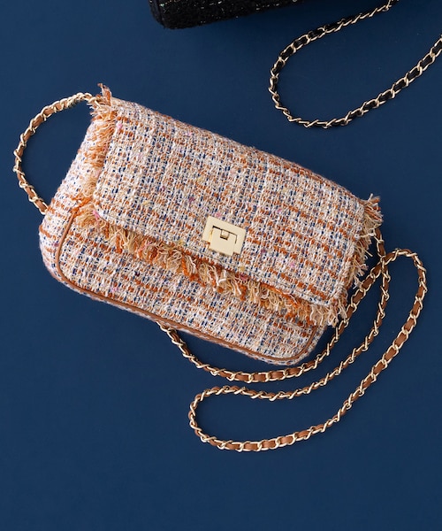 【新品未使用】 ジェイニー パールエンベリッシュドキルトショルダーバッグ CHARLES & KEITH｜Janie ジェイニー パールエンベリッシュドキルト