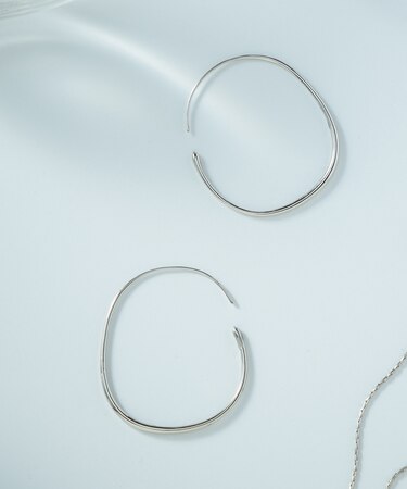 ナロー フープ ピアス