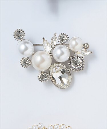 パールMIXトライアングル ブローチ