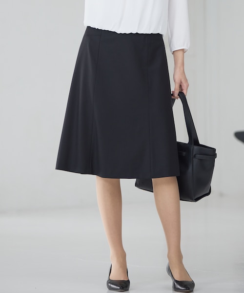 セットアップ着用】ファインネスウール フレア スカート｜ニジュウ