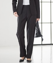 【セットアップ着用】ファインネスウール テーパード パンツ