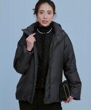 【WEB&一部店舗限定】ステッチレス フーデット ダウン