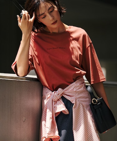 ドロップショルダー メッセージ ロゴTシャツ