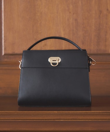 スクエアショルダー バッグ