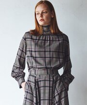 シアーツイルチェック ハイネックブラウス