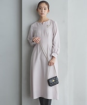 【飯豊まりえさん着用・Oggi12月号掲載】ウールジョーゼット スリットネックワンピース