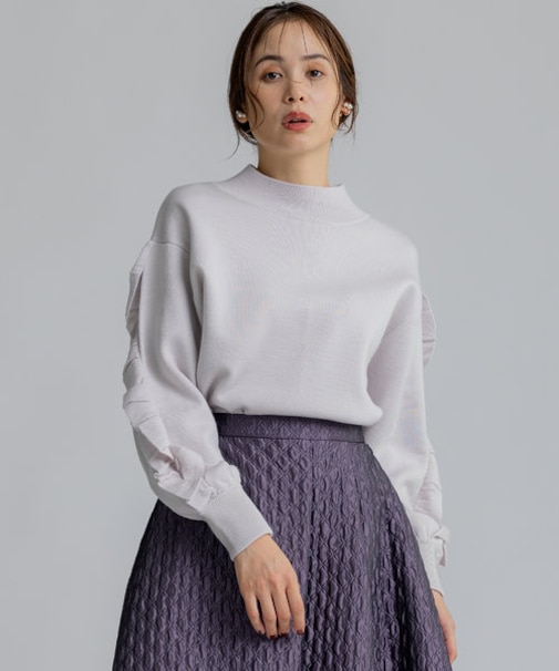 【WEB限定】袖フリル付きニットプルオーバー