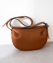 ハーフムーンショルダー バッグ