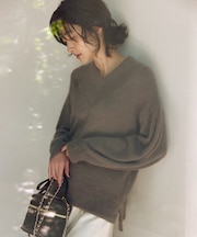 フラッフィーファーVネック ニット