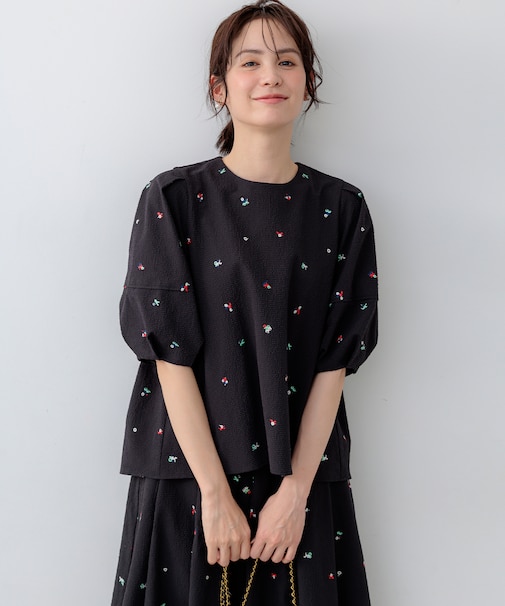 【WEB限定】ミニフラワーエンブロイダリー ブラウス