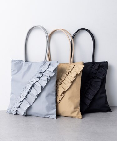 ラッフルラインフラットトート