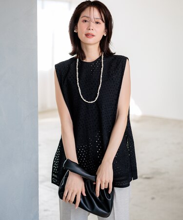 【WEB限定】エンブロイダリーレースノースリーブ ブラウス