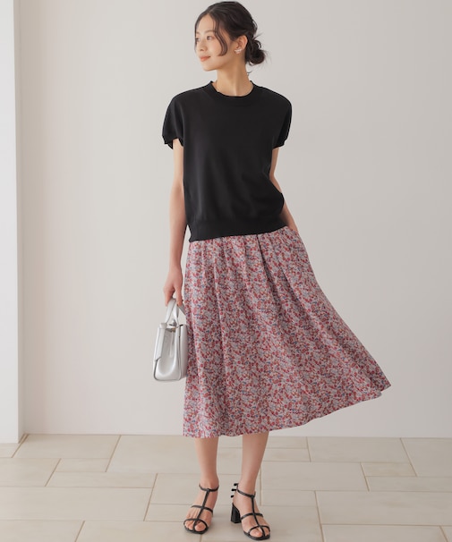 【WEB限定】フラワーガーデンプリント スカート