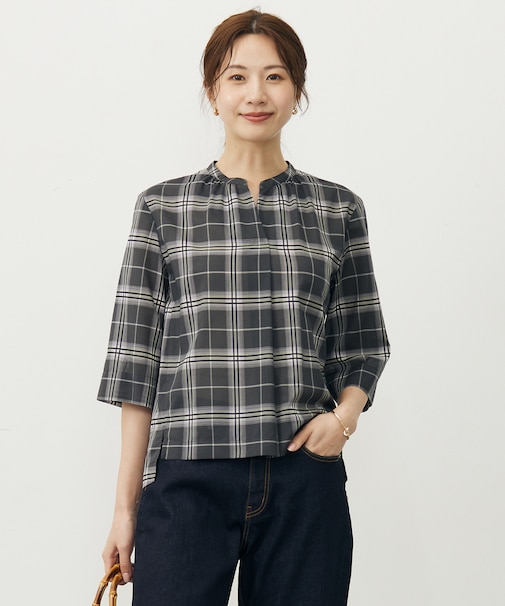【WEB限定カラーあり・洗える】SOFT SHEER チェック キーネック ブラウス