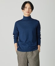 PURE WOOL タートルネック ニット