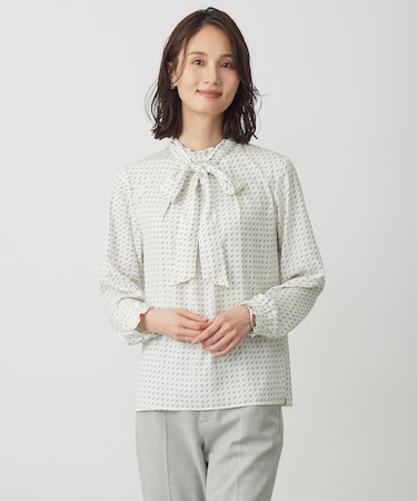 【洗える】スエード幾何プリント ブラウス