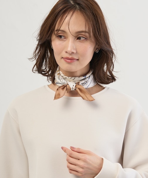 Traditional print  スクエア スカーフ