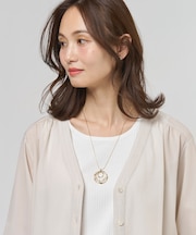 【着こなしのポイントに】３連リングネックレス