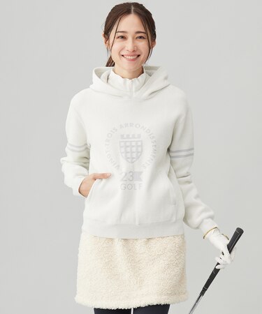 【WOMEN】【ストレッチ性】フロントロゴ フーディー 日常使いにぴったりな軽やかな1着