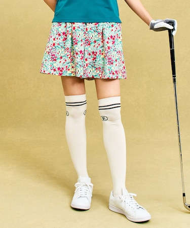 【WOMEN】【接触冷感/撥水/UVカット】フラワーショートパンツ　一気に華やかになるヘルシーな総柄