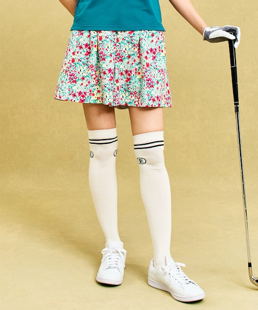 【WOMEN】【接触冷感/撥水/UVカット】フラワーショートパンツ　一気に華やかになるヘルシーな総柄