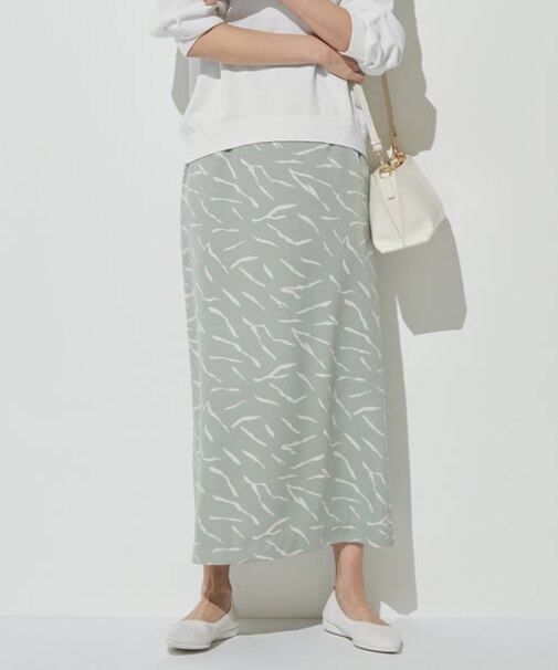 【洗える】 パウダーサテンプリント スカート