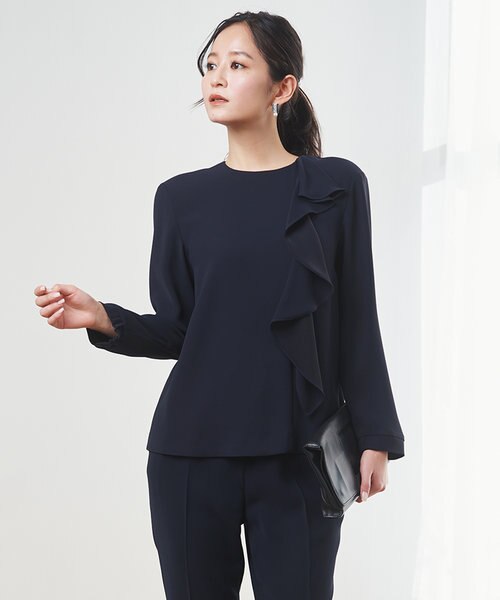 【新品】ICB Mサイズ【洗える】ライトダブルクロス フリルデザインブラウス 洗える】ライトダブルクロス フリルデザインブラウス｜アイ