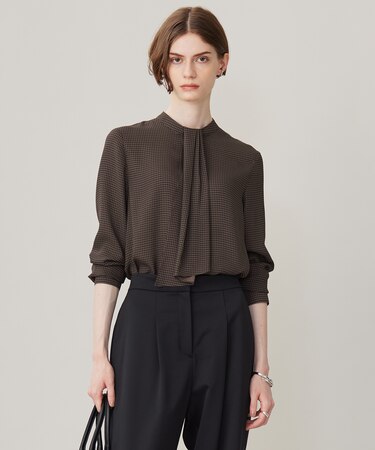 【接触冷感・UVケア・速乾・洗える】BackSatinAmunzen スカーフタイブラウス