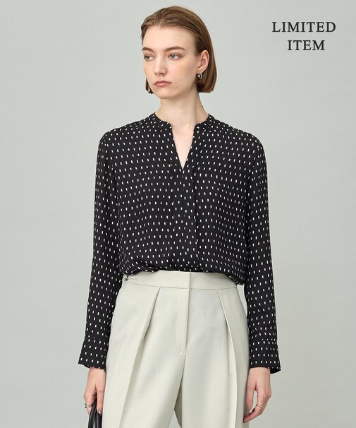 【新色追加・WEB限定】BackSatinAmunzen キーネックブラウス