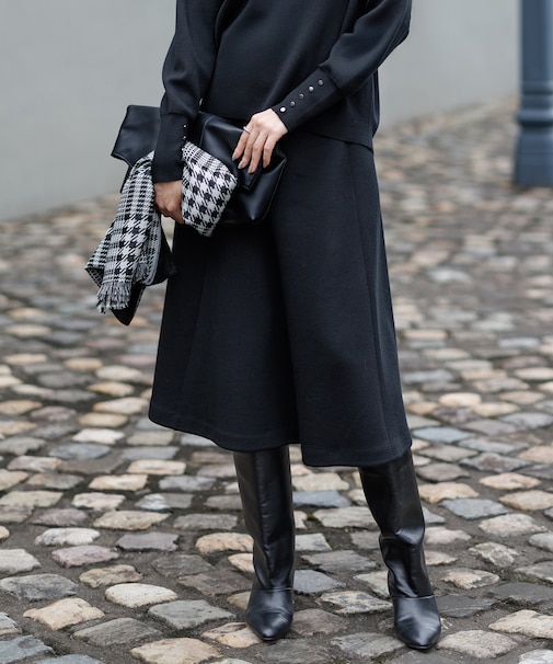 【洗える】 シルキーウールダブルフェイス ニットフレアスカート