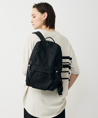 【新仕様・A4サイズ収納可・容量約14L】8ポケットナイロンリュック