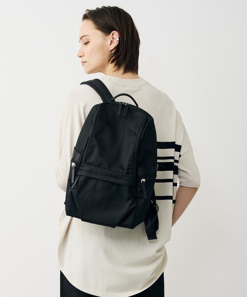 【新仕様・A4サイズ収納可・容量約14L】8ポケットナイロンリュック