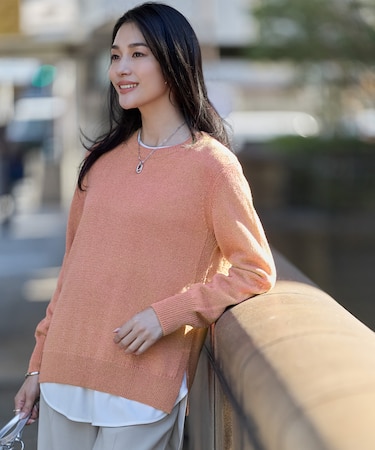 グロッシーペーパーブレンド クルーネックプルオーバー