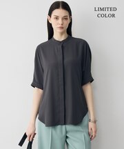 【新色追加・WEB限定カラーあり】BackSatinAmunzen 5分袖バンドカラーブラウス