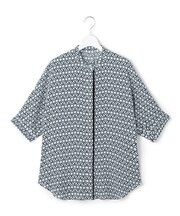 【新色追加・WEB限定カラーあり】BackSatinAmunzen 5分袖バンドカラーブラウス