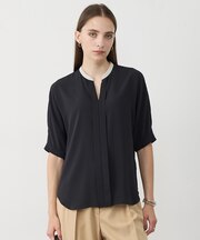 【新色追加・WEB限定カラーあり】BackSatinAmunzen 5分袖キーネックブラウス