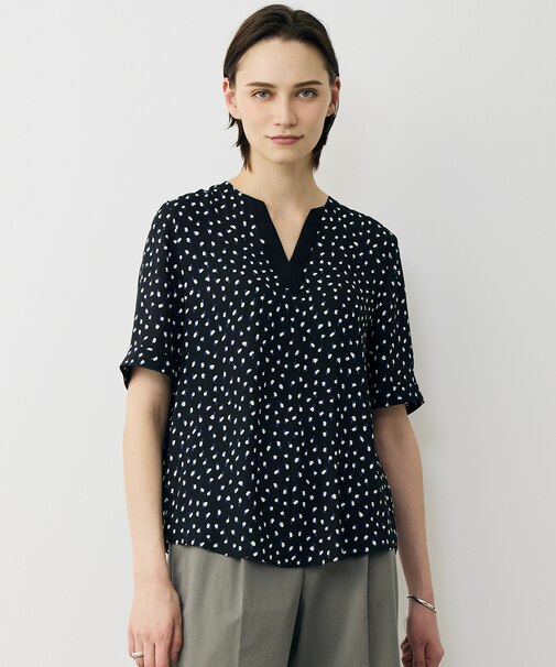 BackSatinAmunzen 5分袖Vネック配色ブラウス