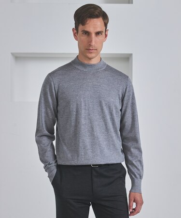 25年新作【洗える/チクチクしにくい/ピリングしにくい】イタリア糸 ハイゲージ カバーネックニット_WOOL100％