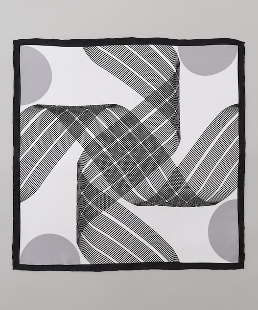 首にも巻ける【2WAY/日本製】シルク100% ポケットチーフ（幾何学柄）