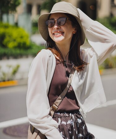 ファンクショナルジップアップ パーカー