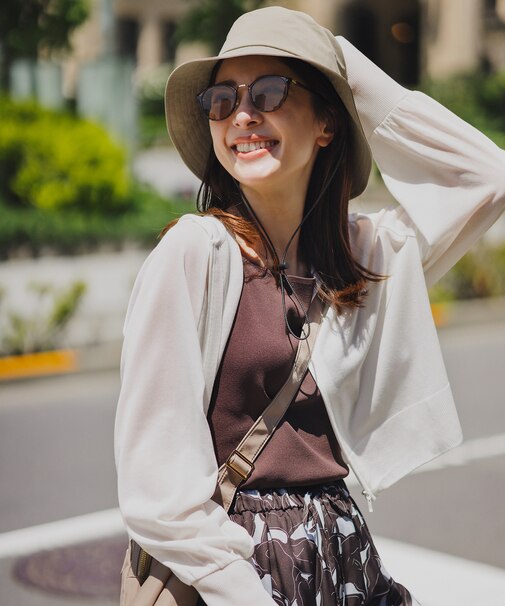 ファンクショナルジップアップ パーカー