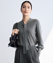 【洗える】レーヨンストレッチブラウスライク ニット