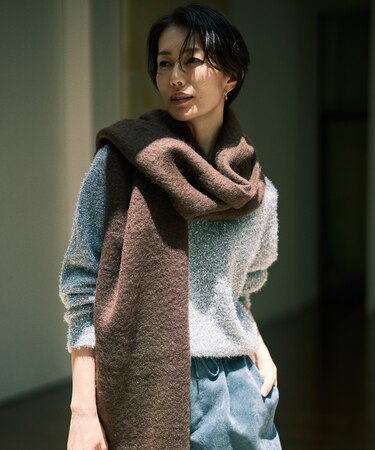 【カタログ掲載】フェザーラメプルオーバー ニット