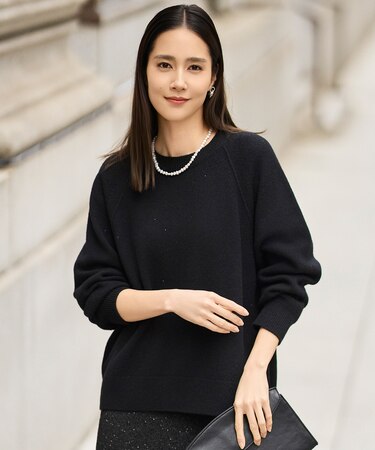 【カタログ掲載】ウールカシミヤブレンドスパンコールラグランスリーブ ニット