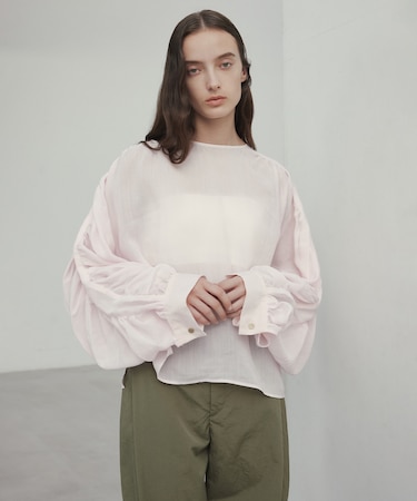 【洗える】PAULINE / タックギャザーリネンボリュームブラウス