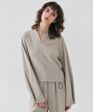 【洗える】RUE / スリットネックフォルムブラウス
